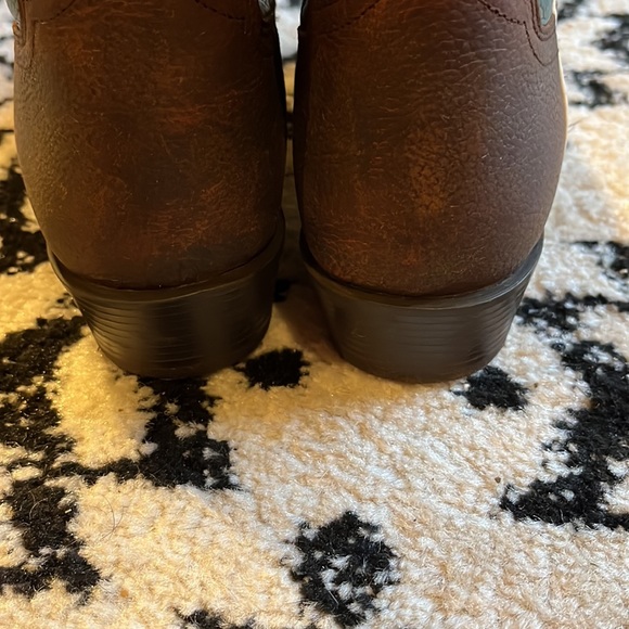 Ariat cowgirl boots - Picture 6 of 10